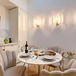 Tbs 204 - Prestigious Near Champs-elysees Paris