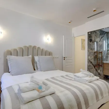 Tbs 204 - Prestigious Near Champs-elysees *